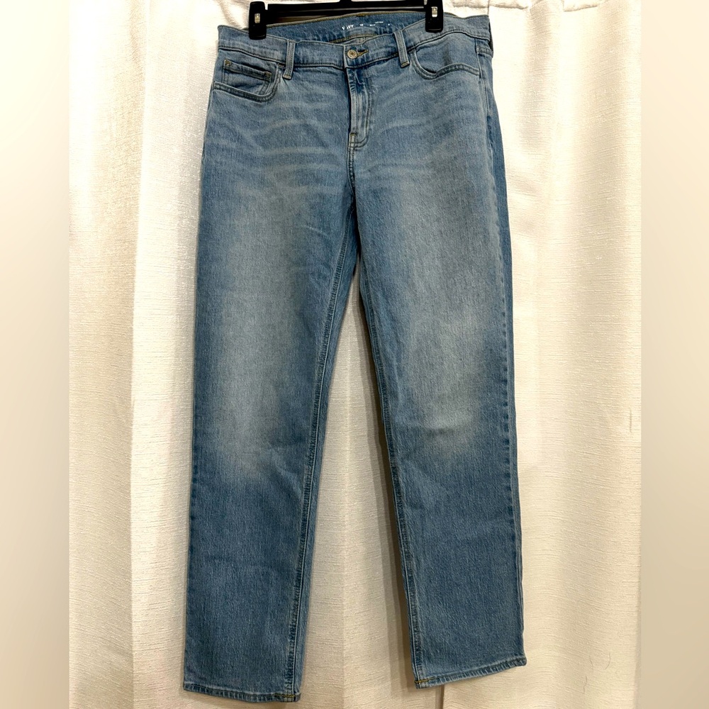Old Navy WOW Boyfriend Jeans • Light/Medium Wash • Size 10 • Worn Once